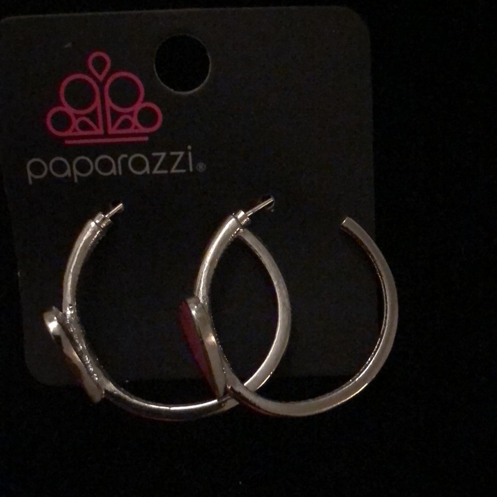 🌞Paparazzi Hearts Necklace and Earrings Set W/ Bonus Pair of Earrings NEW - Picture 4 of 4